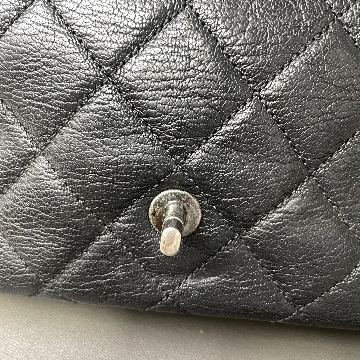 Chanel - Show Piece - Leather - Black - (medium)