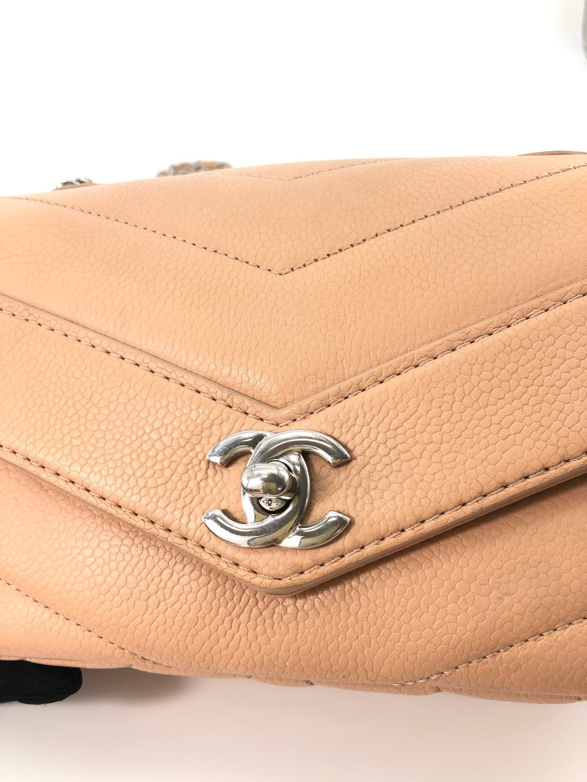 Chanel - Small Classic Flap - Leather - Pink - (mini)