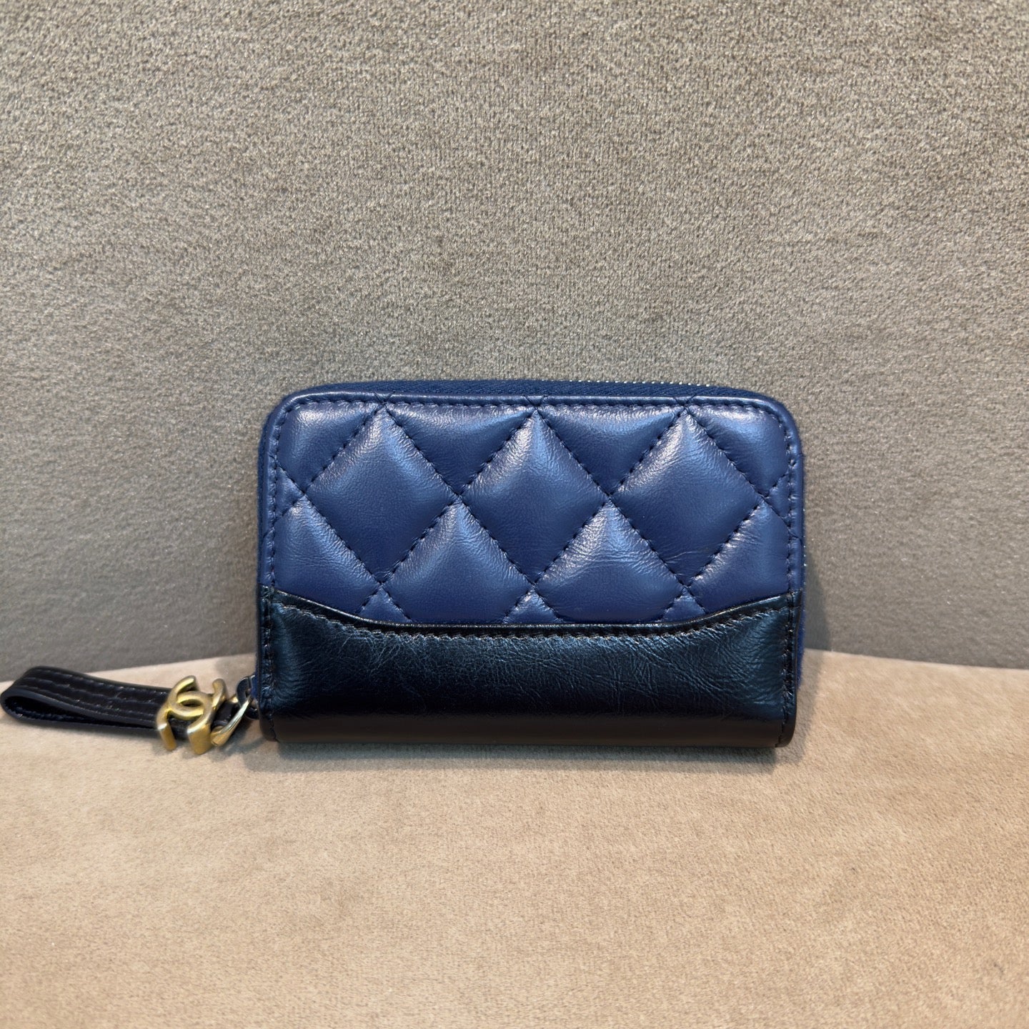 Chanel - Small Zip Around Wallet - Calfskin - Blue - (Small)
