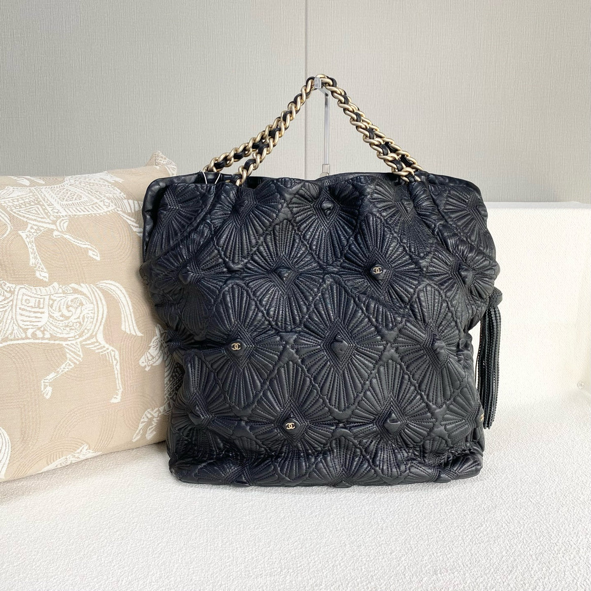 Chanel - Tassel Tote Bag - Leather - Black