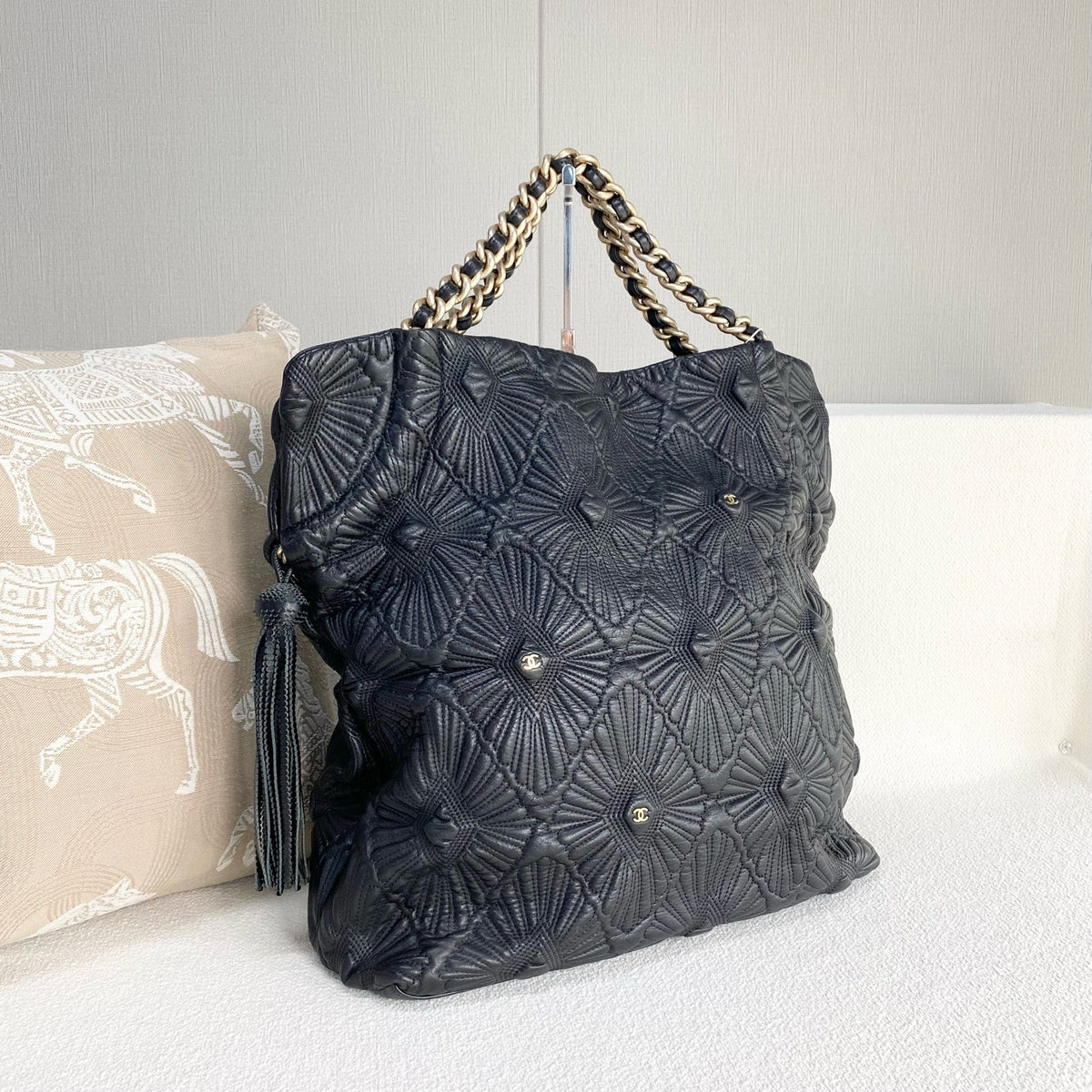 Chanel - Tassel Tote Bag - Leather - Black