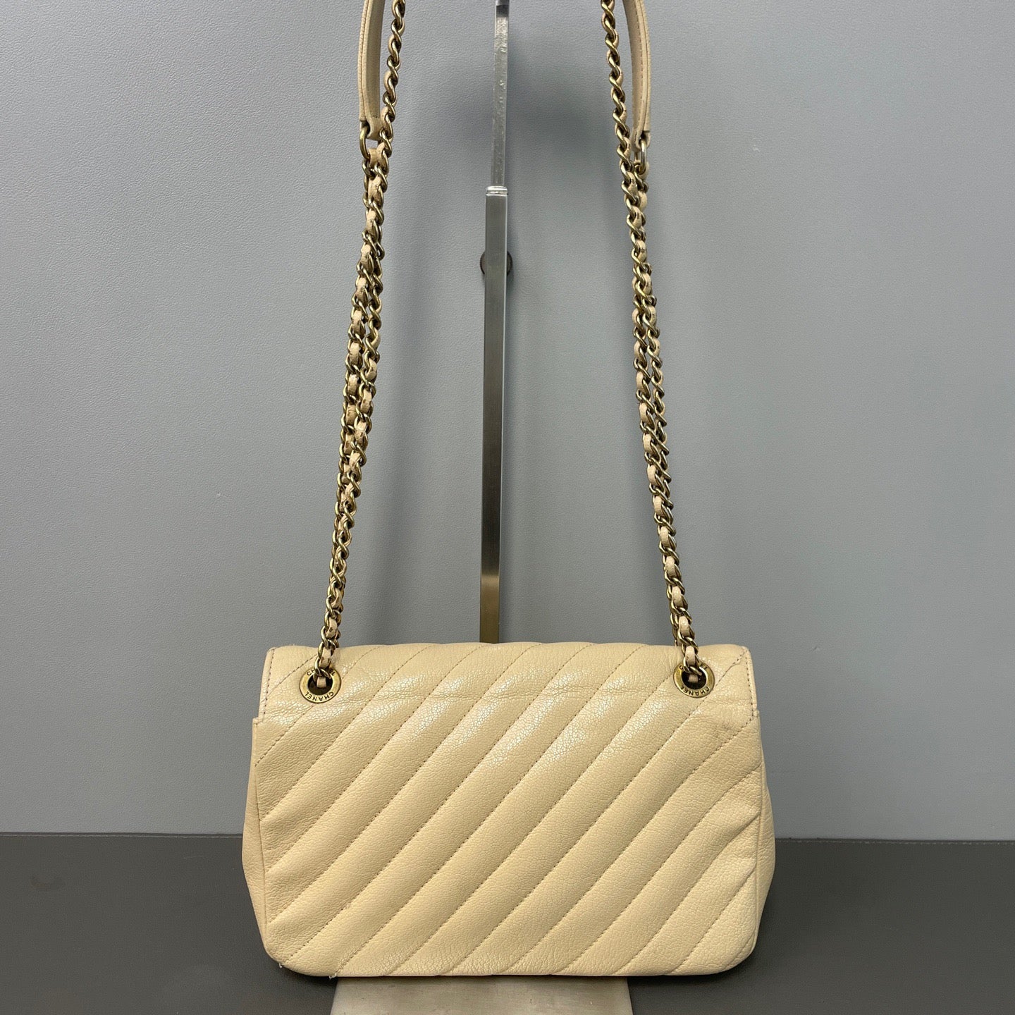 Chanel - Timeless/Classique - Calfskin - Beige - (small)