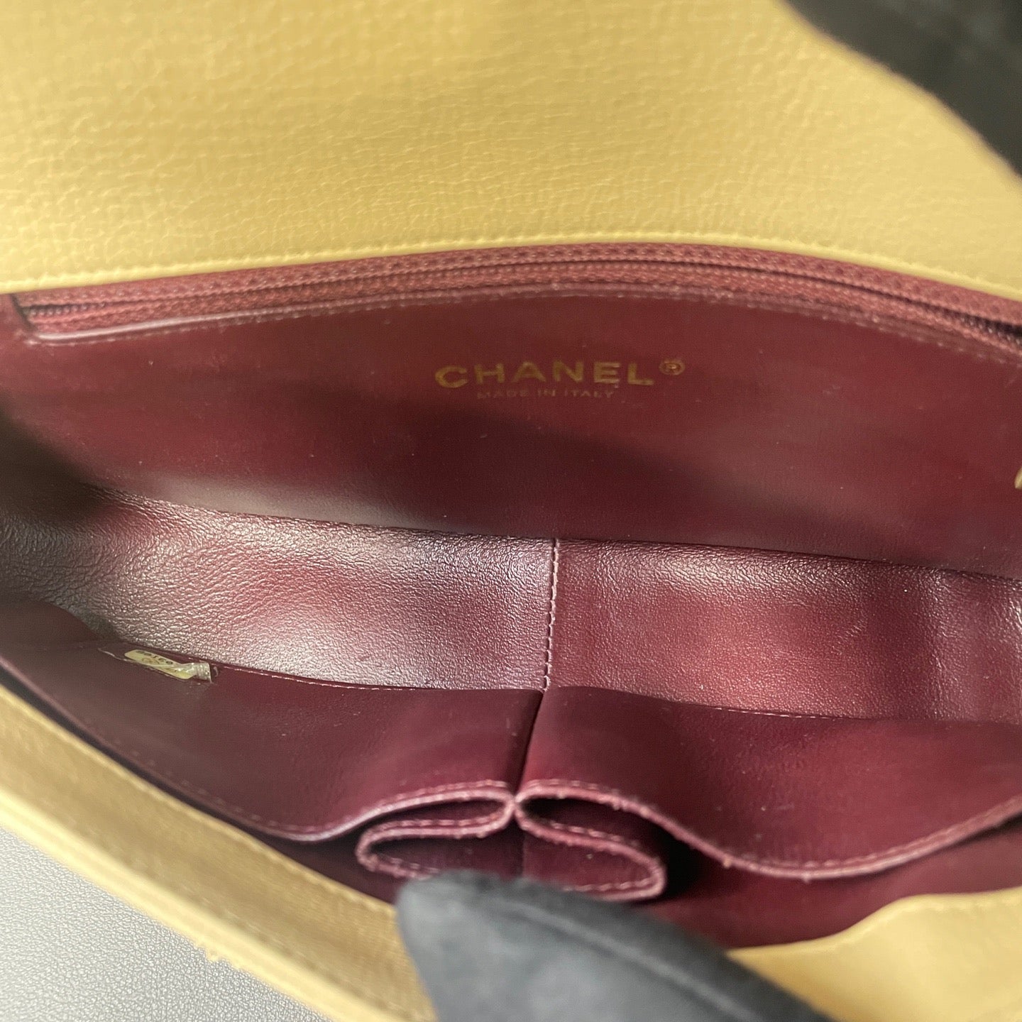 Chanel - Timeless/Classique - Calfskin - Beige - (small)
