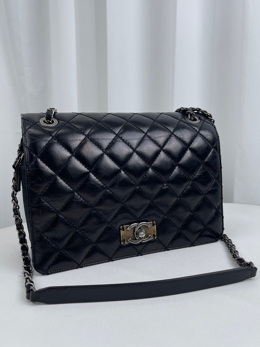 Chanel - Timeless/Classique - Calfskin - Black - (medium)