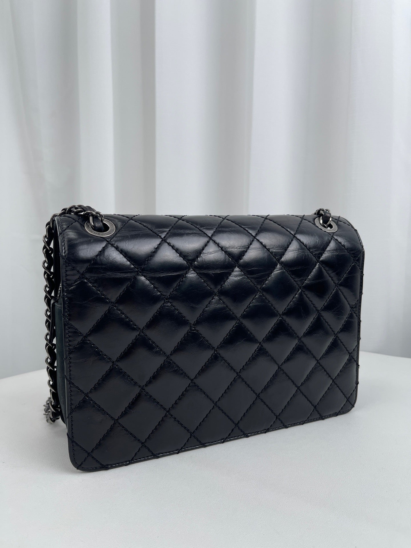 Chanel - Timeless/Classique - Calfskin - Black - (medium)