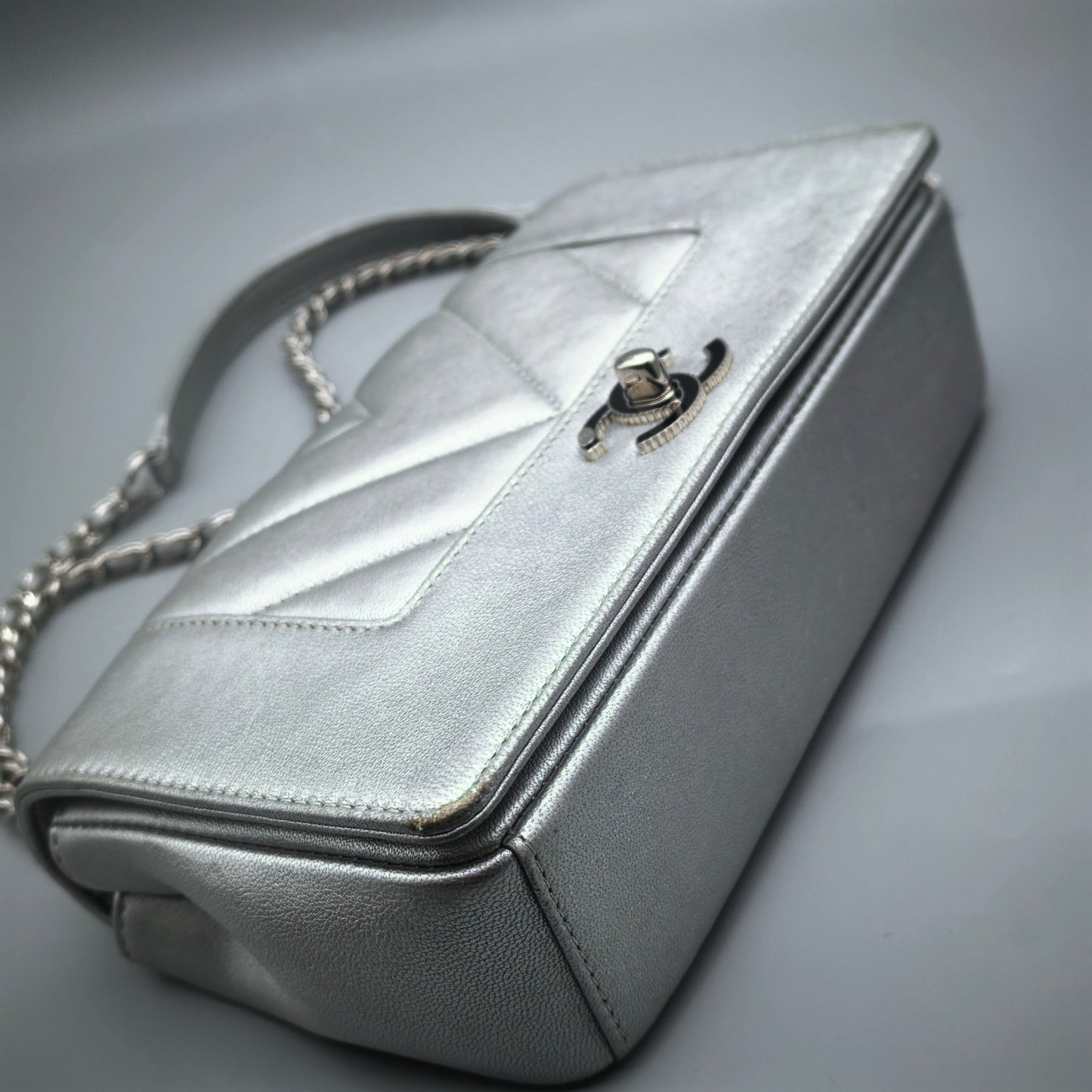 Chanel - Timeless/Classique - Calfskin - Silver - (mini)