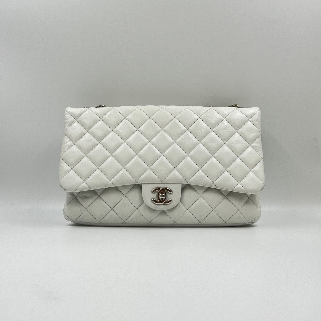 Chanel - Timeless/Classique - Calfskin - White - (large)