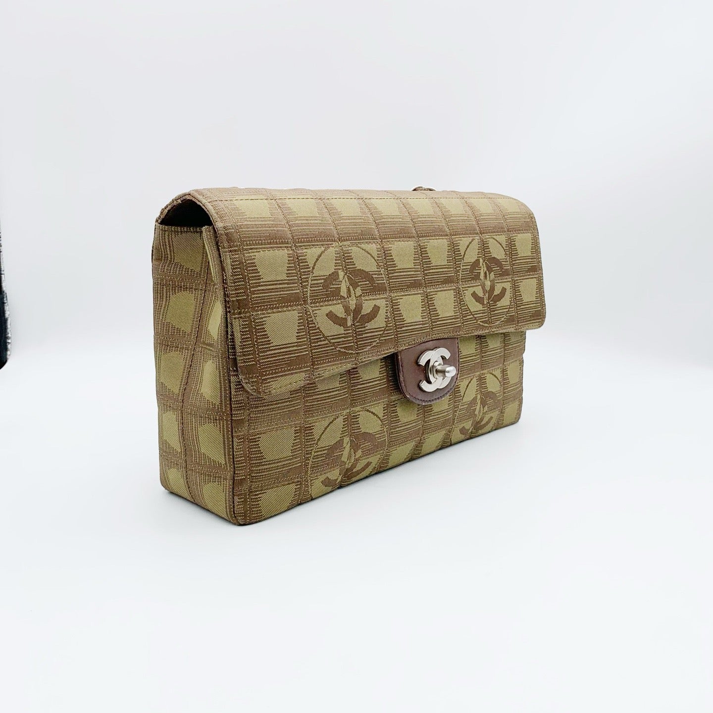 Chanel - Timeless/Classique - Cloth - Brown - (medium)