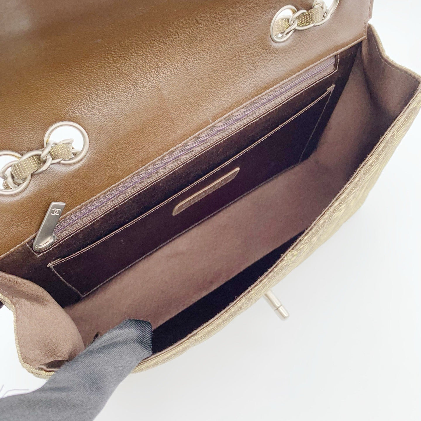 Chanel - Timeless/Classique - Cloth - Brown - (medium)