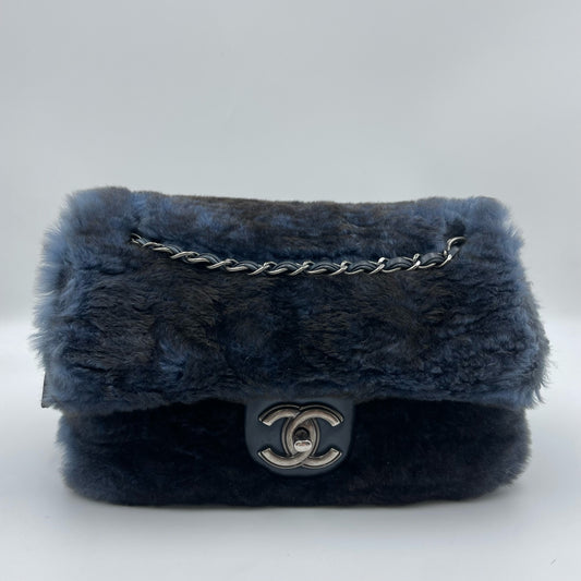 Chanel - Timeless/Classique - Fur - Rabbit - Blue - (medium)