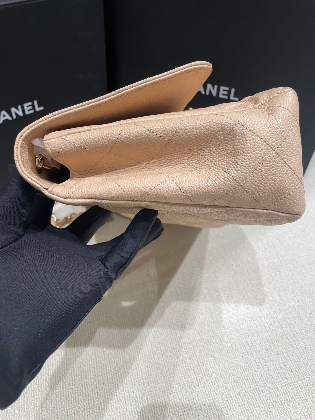 Chanel - Timeless/Classique - Leather - Beige - (large)