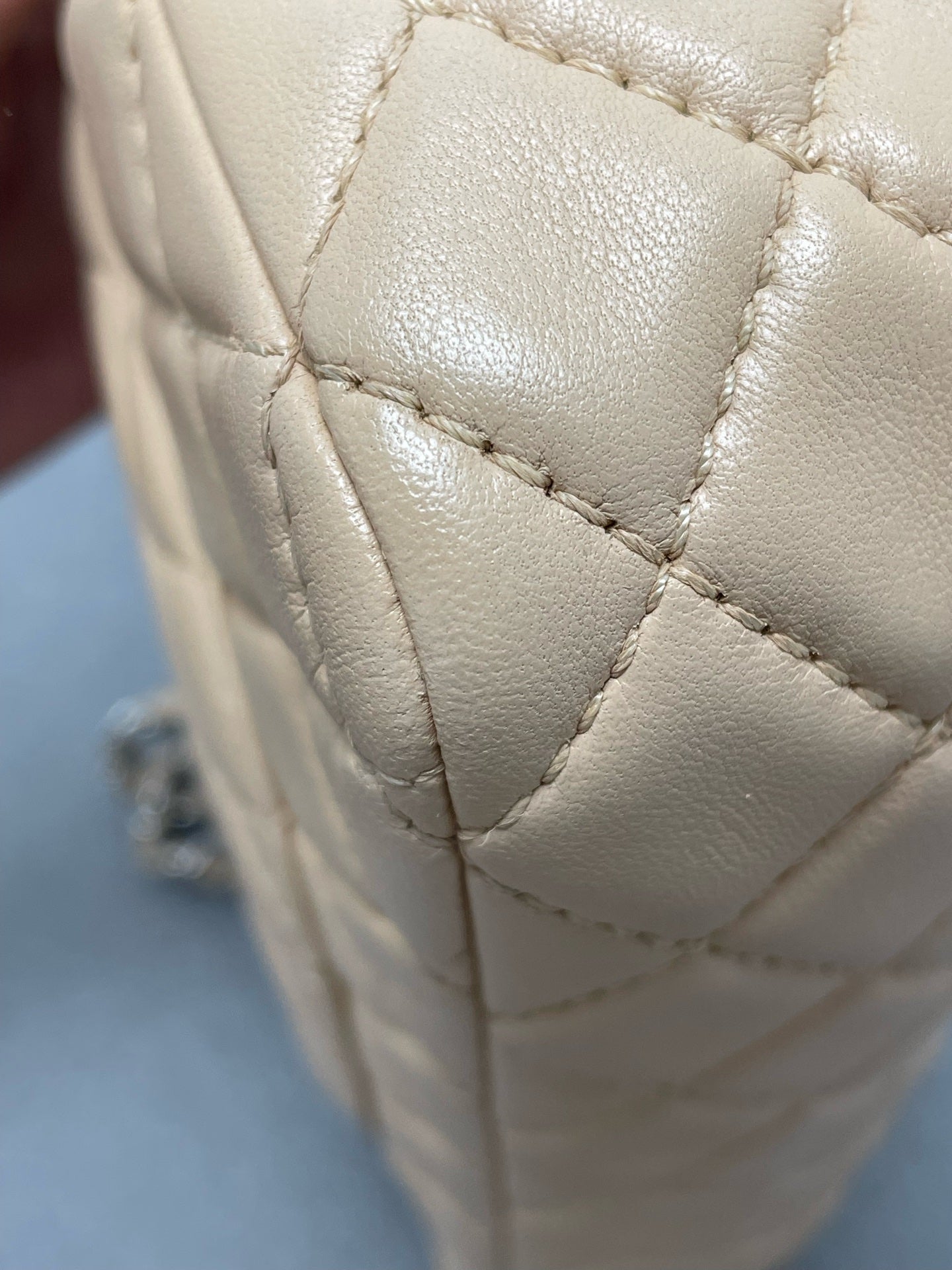 Chanel - Timeless/Classique - Leather - Beige - (medium)