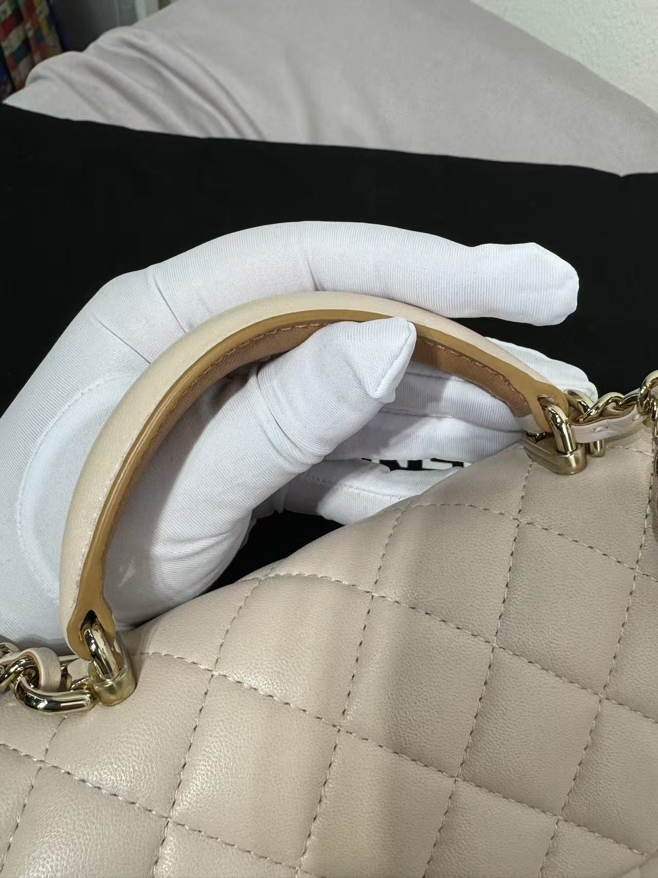 Chanel - Timeless/Classique - Leather - Beige - (mini)