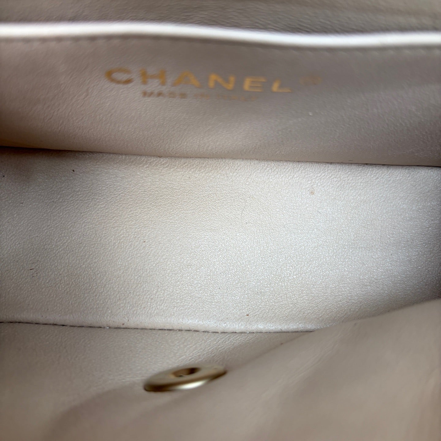 Chanel - Timeless/Classique - Leather - Beige - (mini)