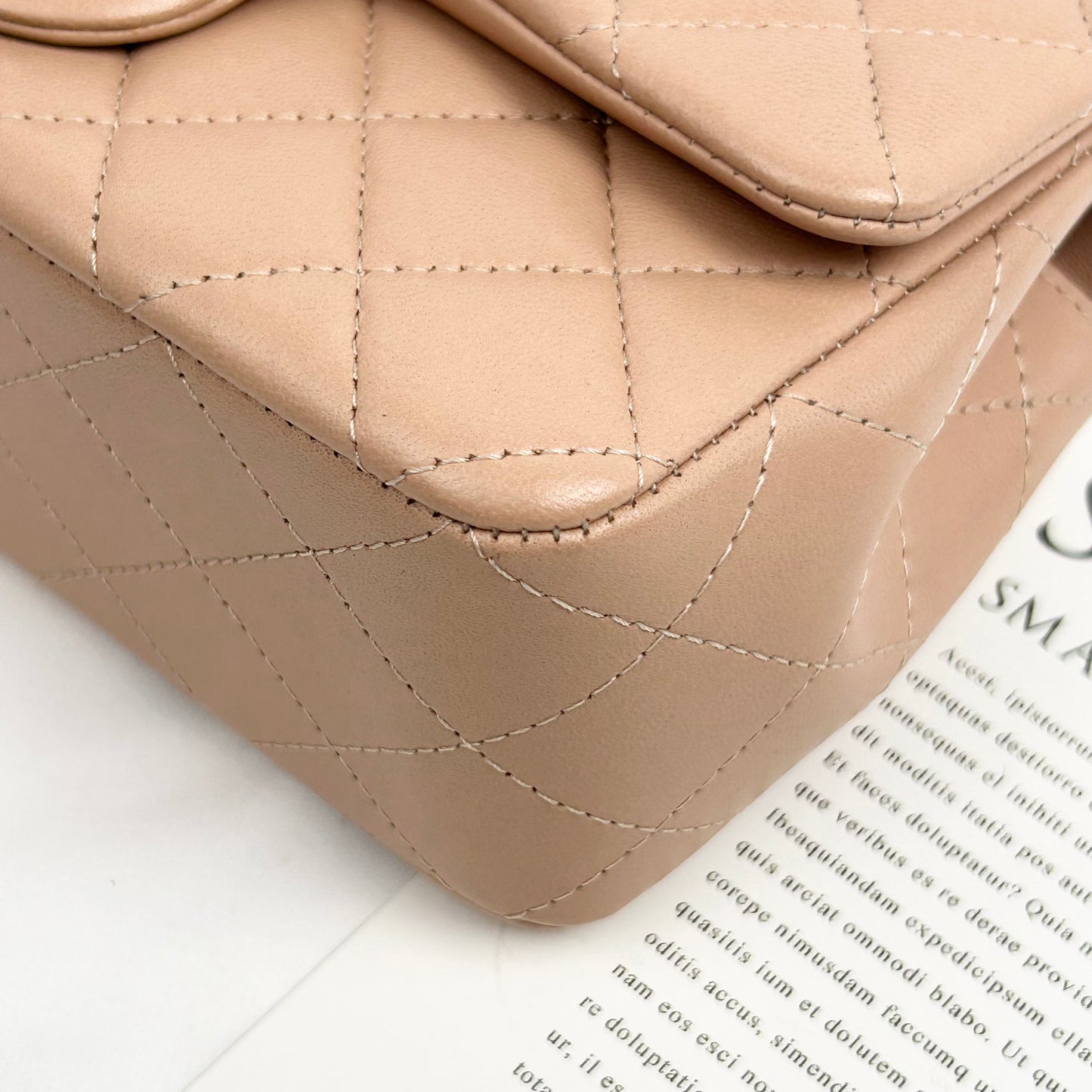 Chanel - Timeless/Classique - Leather - Beige - (mini)