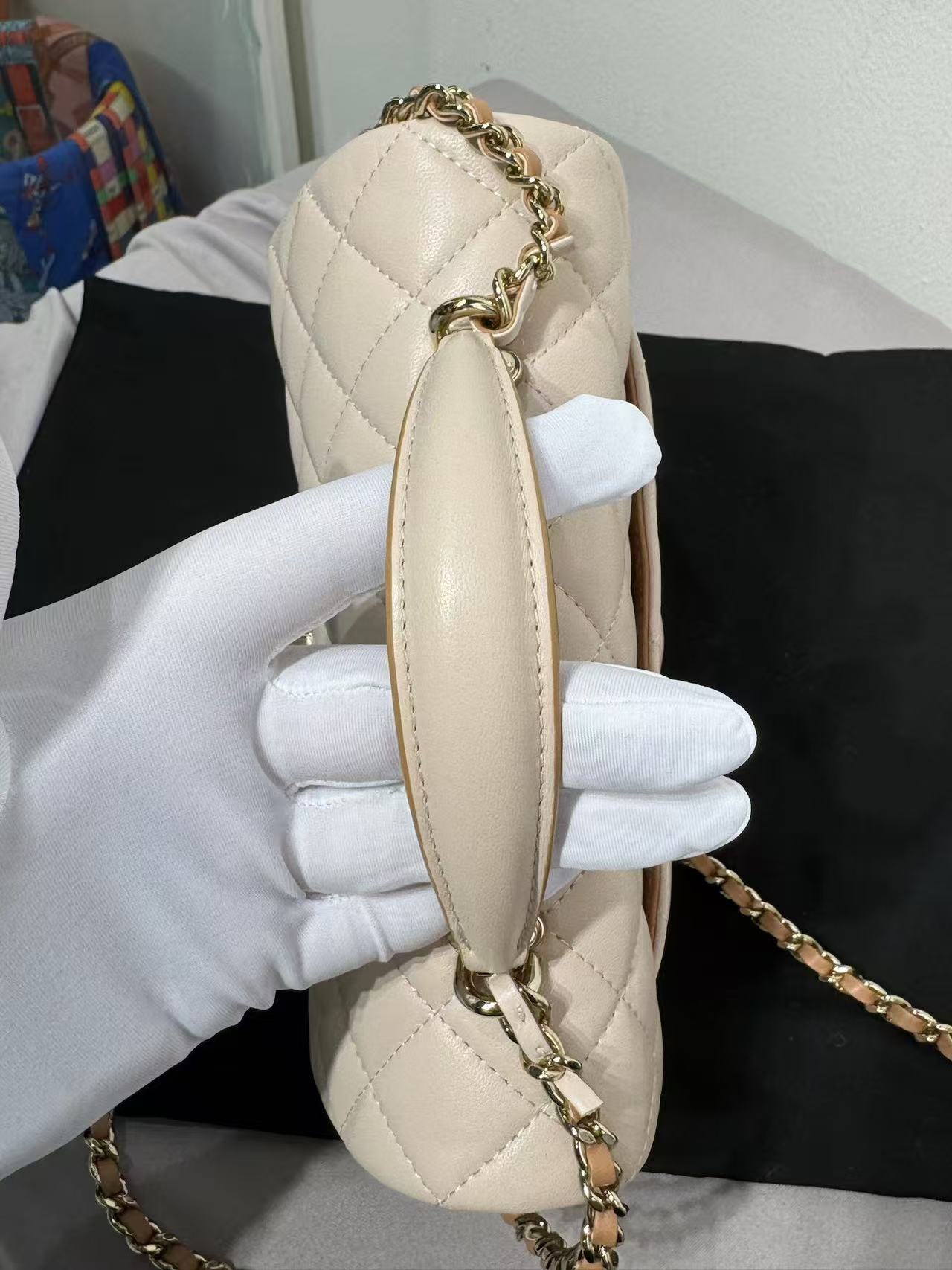 Chanel - Timeless/Classique - Leather - Beige - (mini)