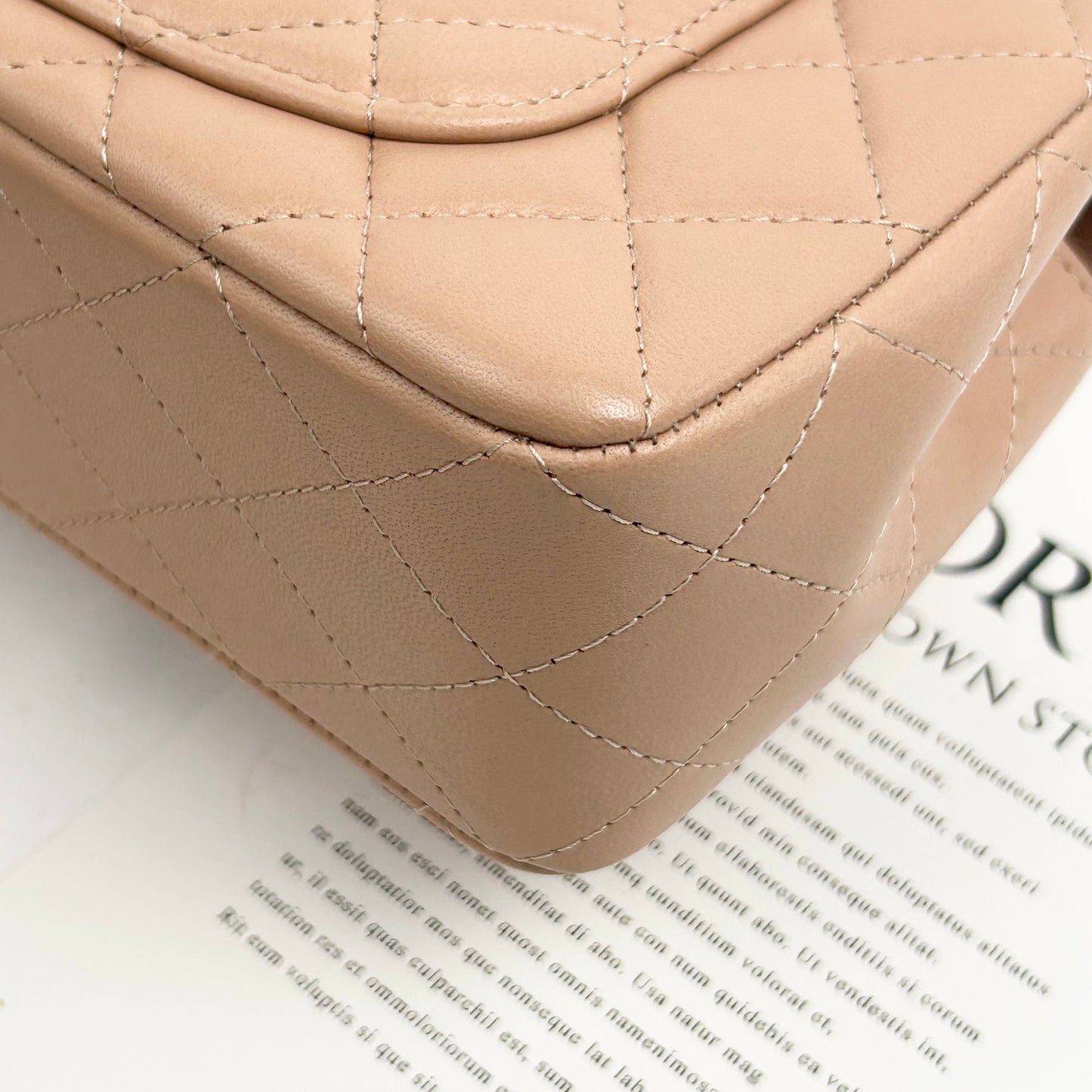 Chanel - Timeless/Classique - Leather - Beige - (mini)