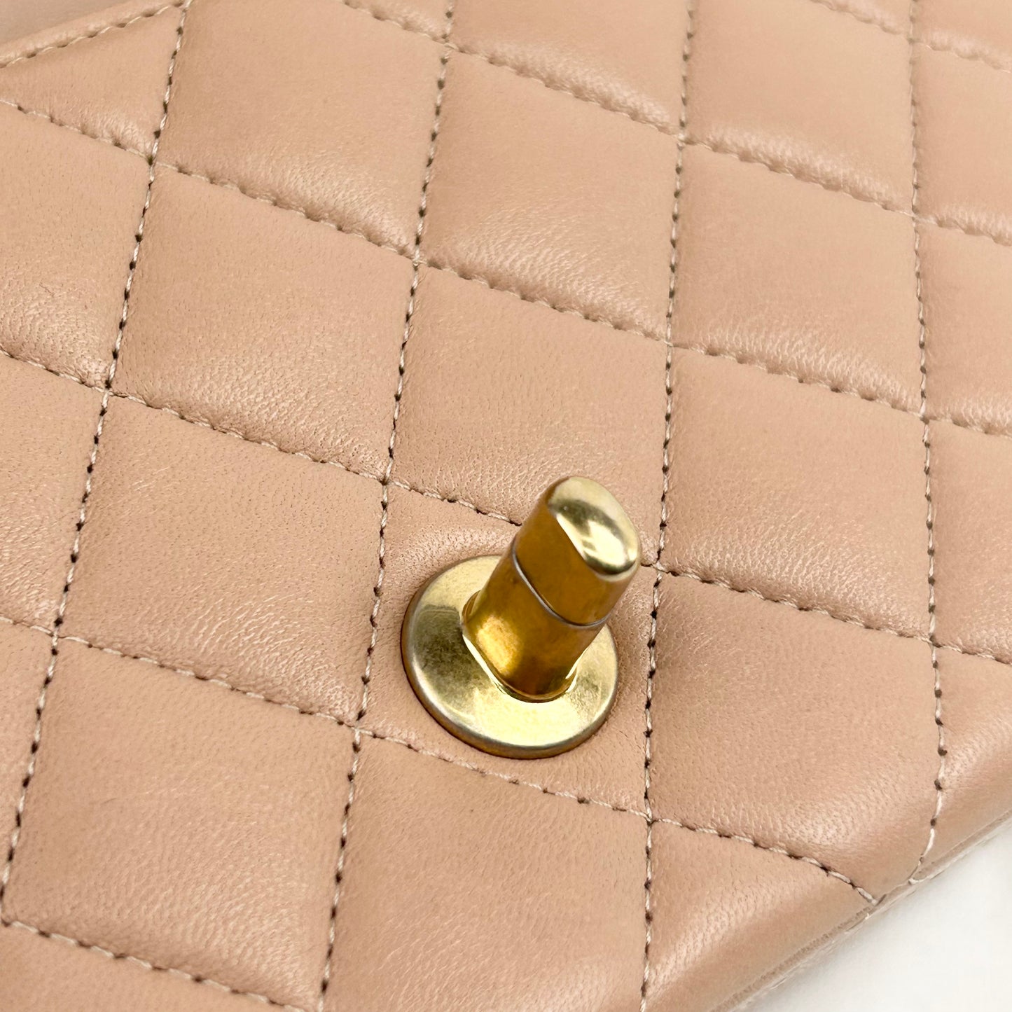 Chanel - Timeless/Classique - Leather - Beige - (mini)