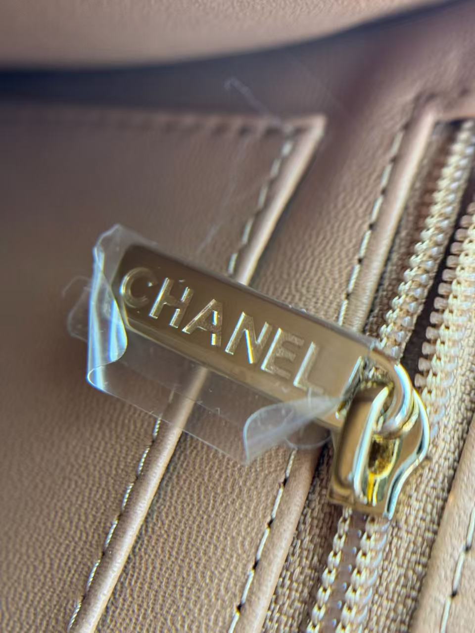 Chanel - Timeless/Classique - Leather - Beige - (mini)