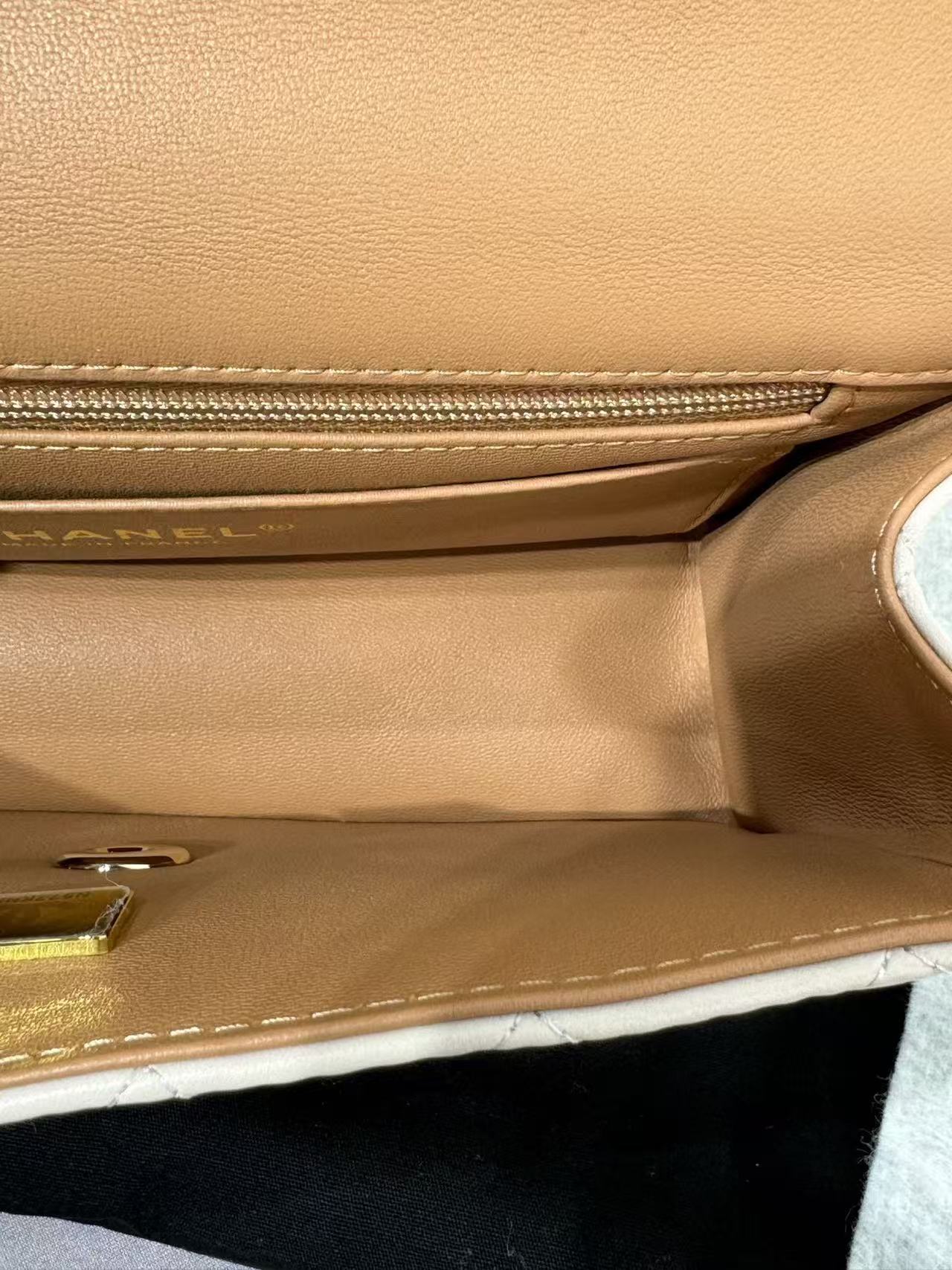 Chanel - Timeless/Classique - Leather - Beige - (mini)