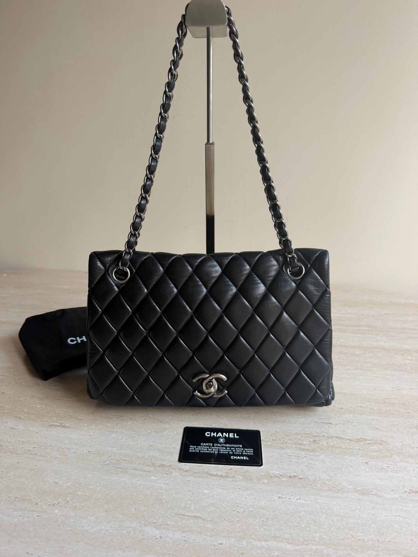 Chanel - Timeless/Classique - Leather - Black - (large)