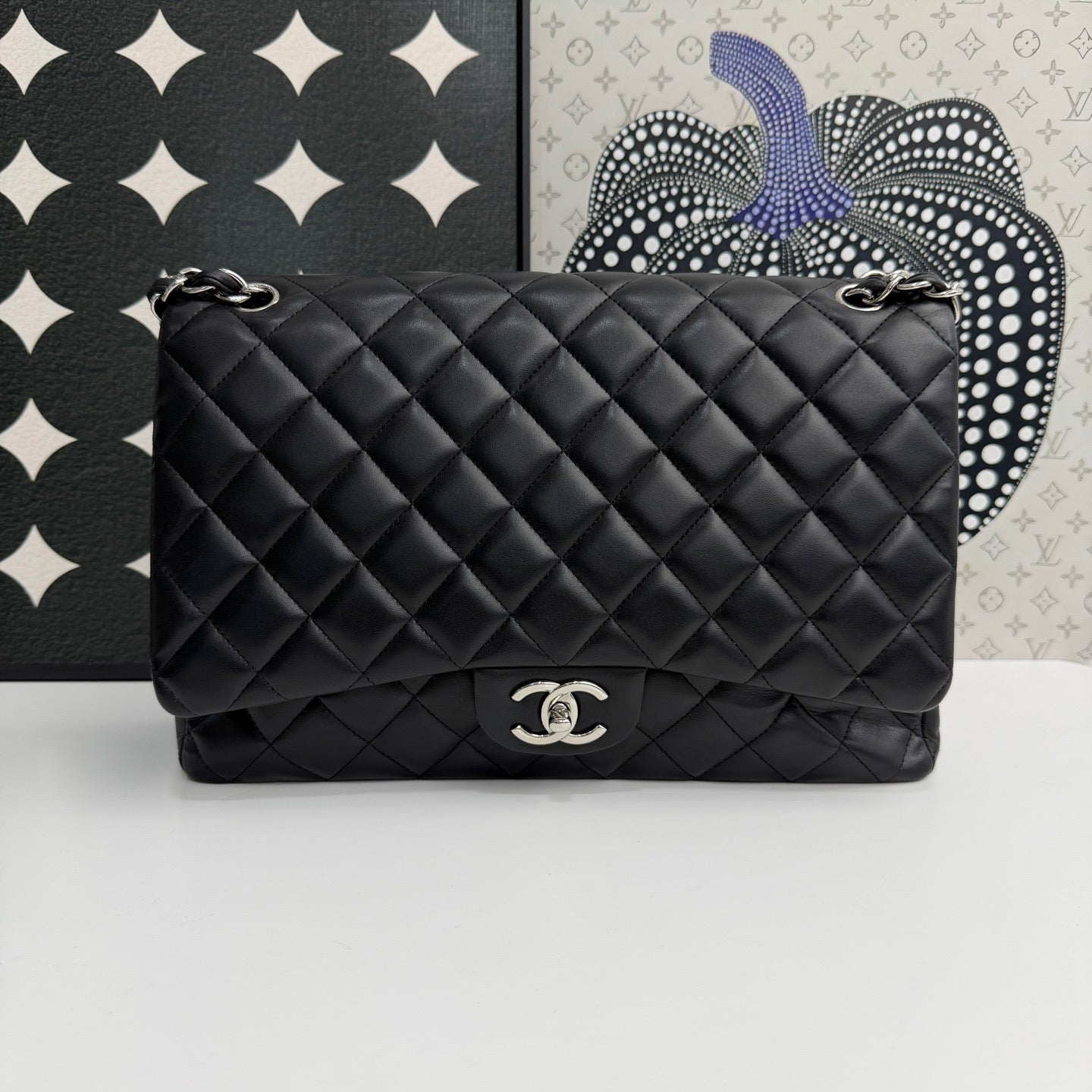 Chanel - Timeless/Classique - Leather - Black - (large)