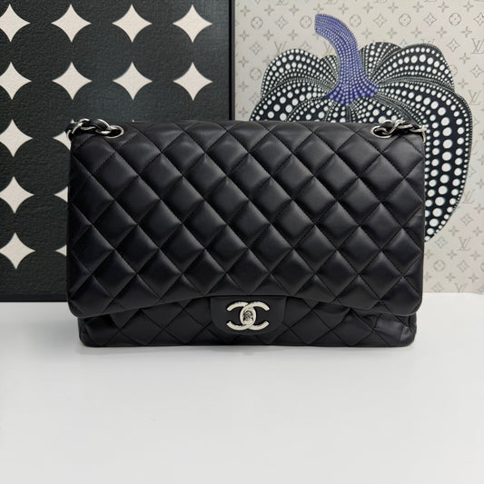 Chanel - Timeless/Classique - Leather - Black - (large)