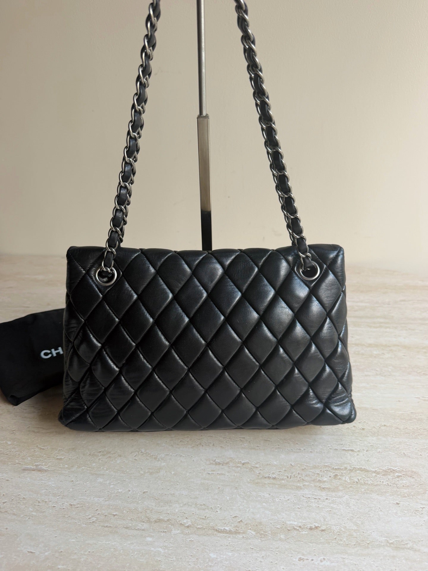 Chanel - Timeless/Classique - Leather - Black - (large)