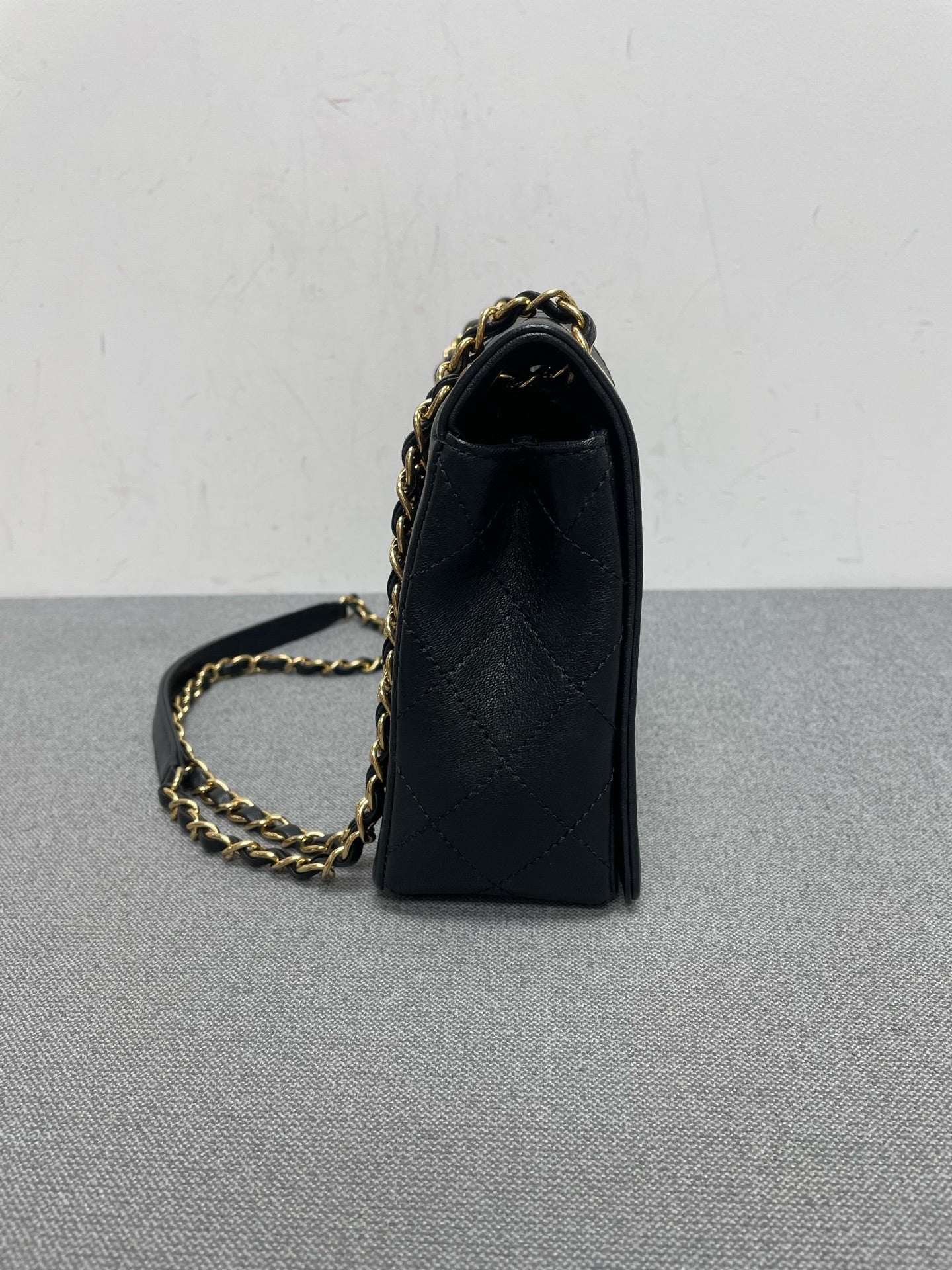 Chanel - Timeless/Classique - Leather - Black - (Large)