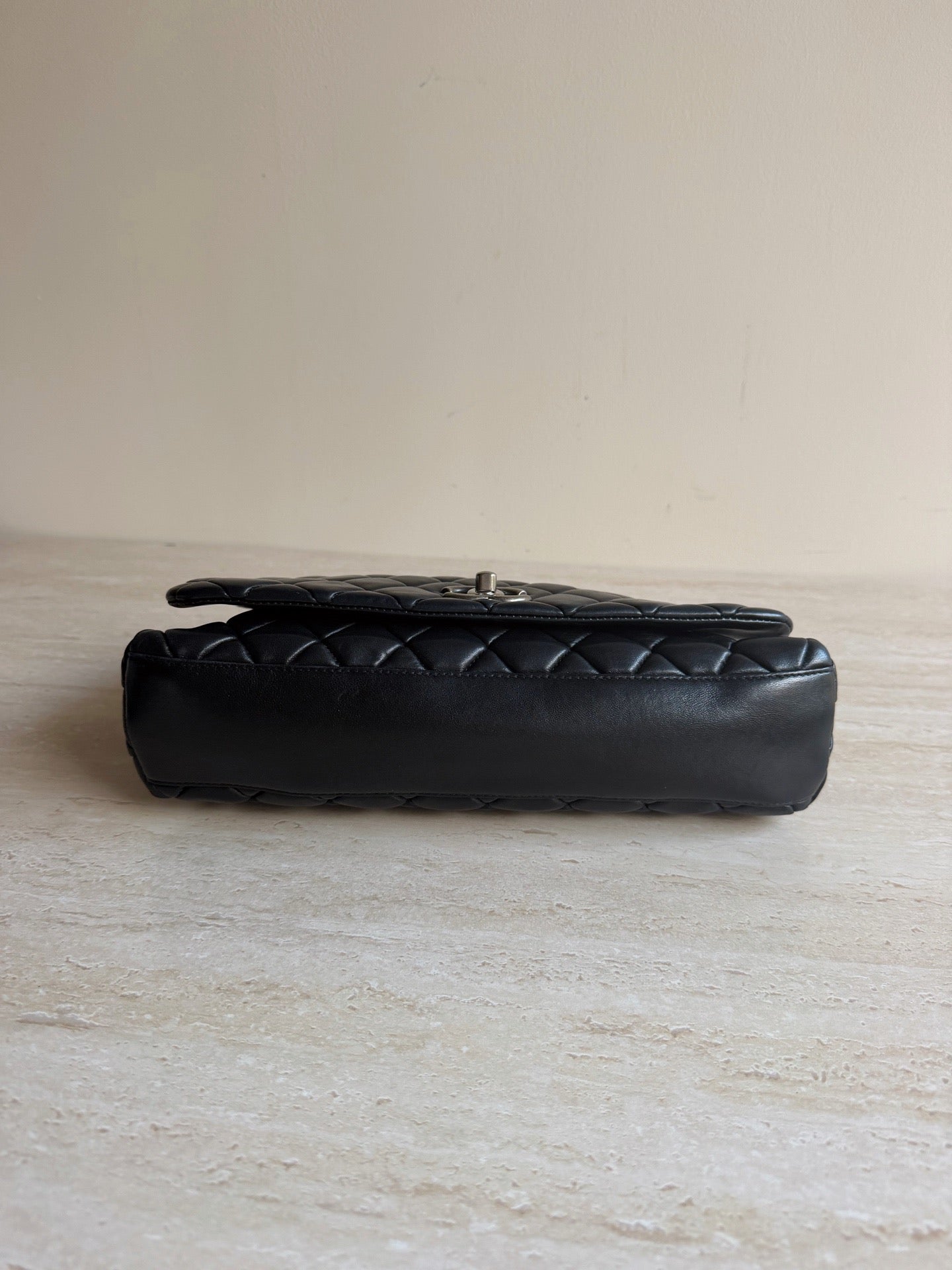 Chanel - Timeless/Classique - Leather - Black - (large)
