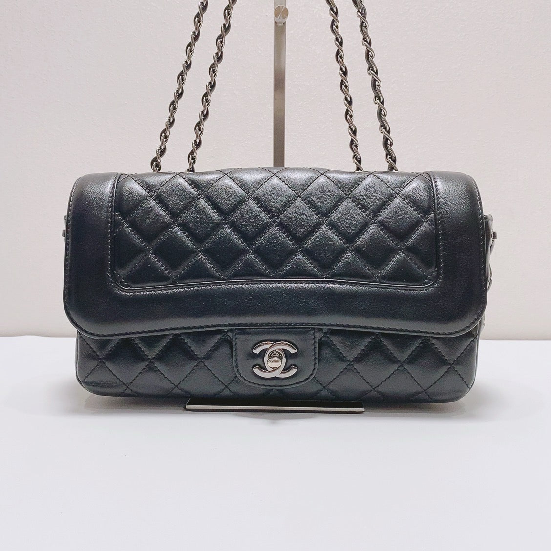 Chanel - Timeless/Classique - Leather - Black - (medium)