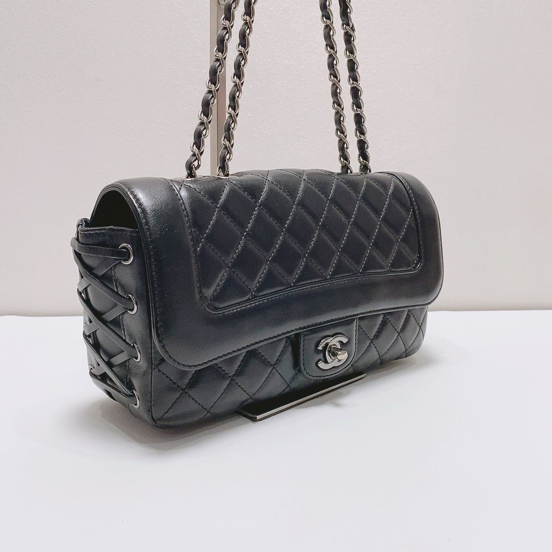 Chanel - Timeless/Classique - Leather - Black - (medium)