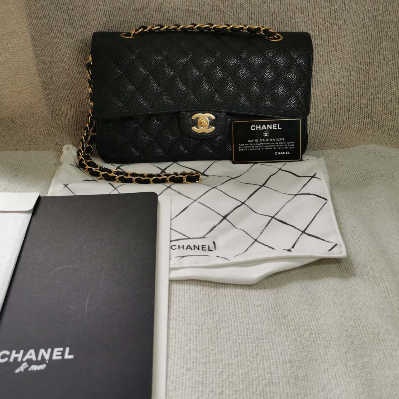 Chanel - Timeless/Classique - Leather - Black - (medium)