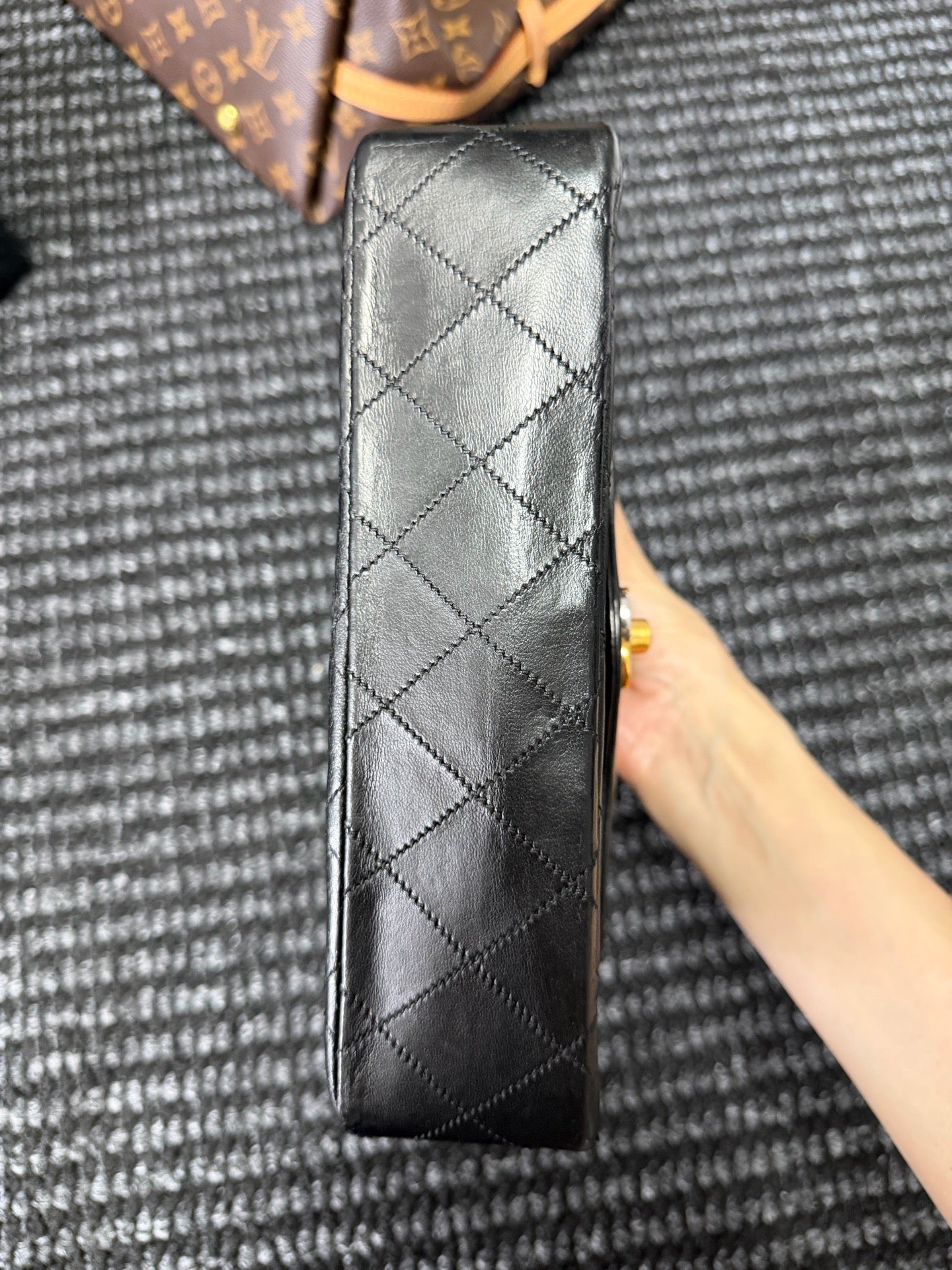 Chanel - Timeless/Classique - Leather - Black - (medium)