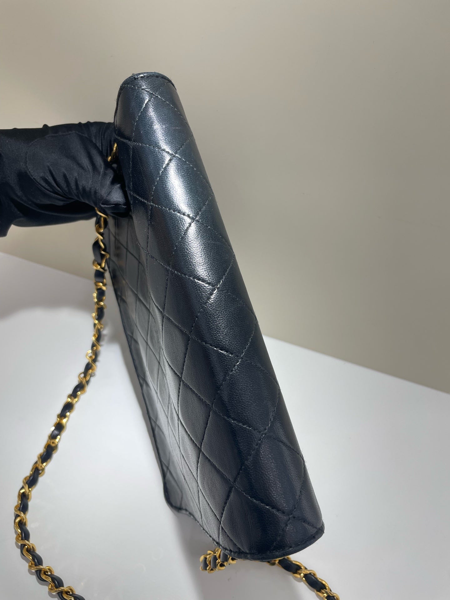 Chanel - Timeless/Classique - Leather - Black - (medium)