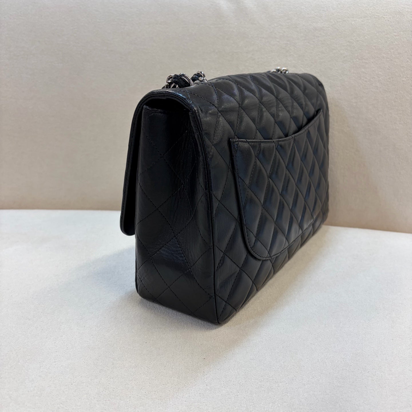 Chanel - Timeless/Classique - Leather - Black - (medium)