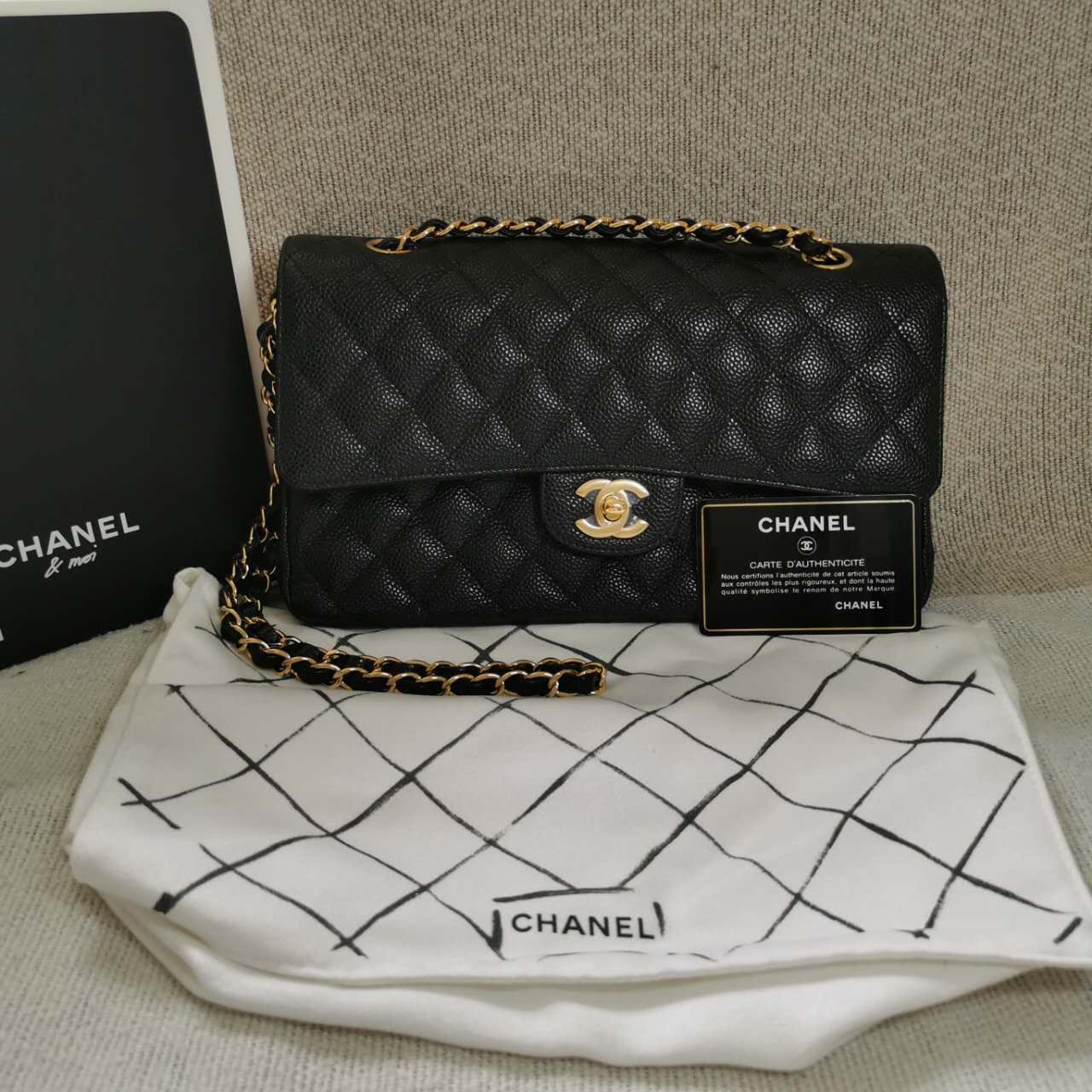 Chanel - Timeless/Classique - Leather - Black - (medium)