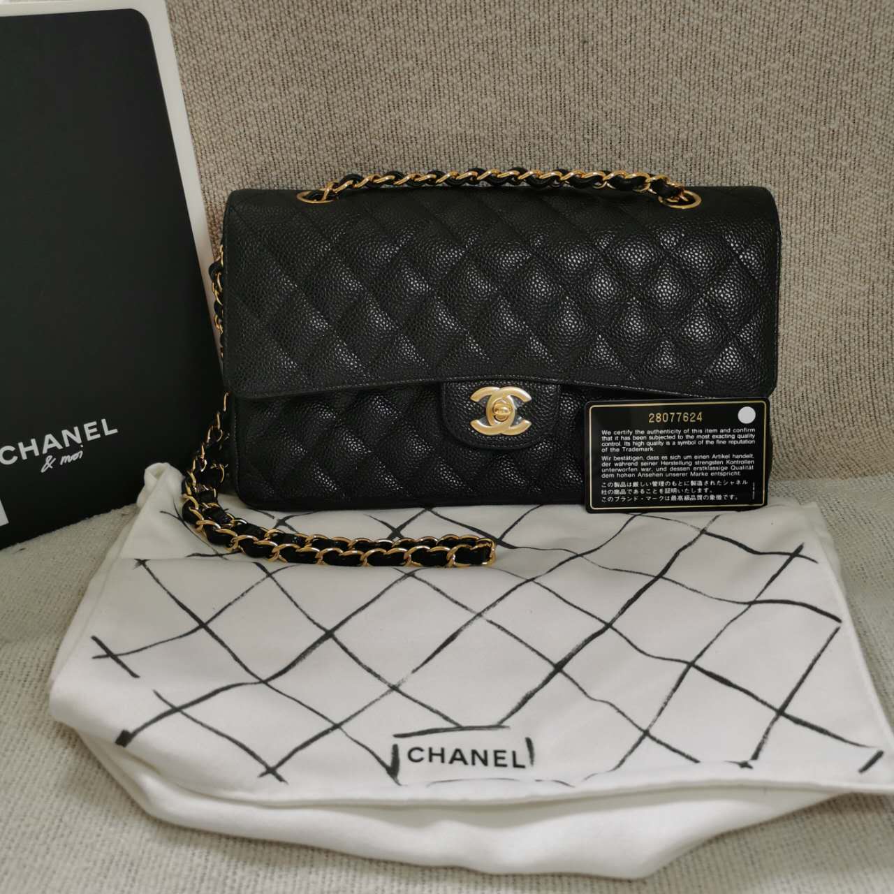Chanel - Timeless/Classique - Leather - Black - (medium)