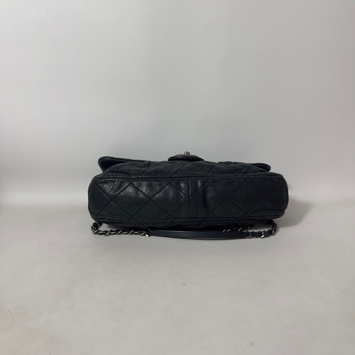 Chanel - Timeless/Classique - Leather - Black - (medium)