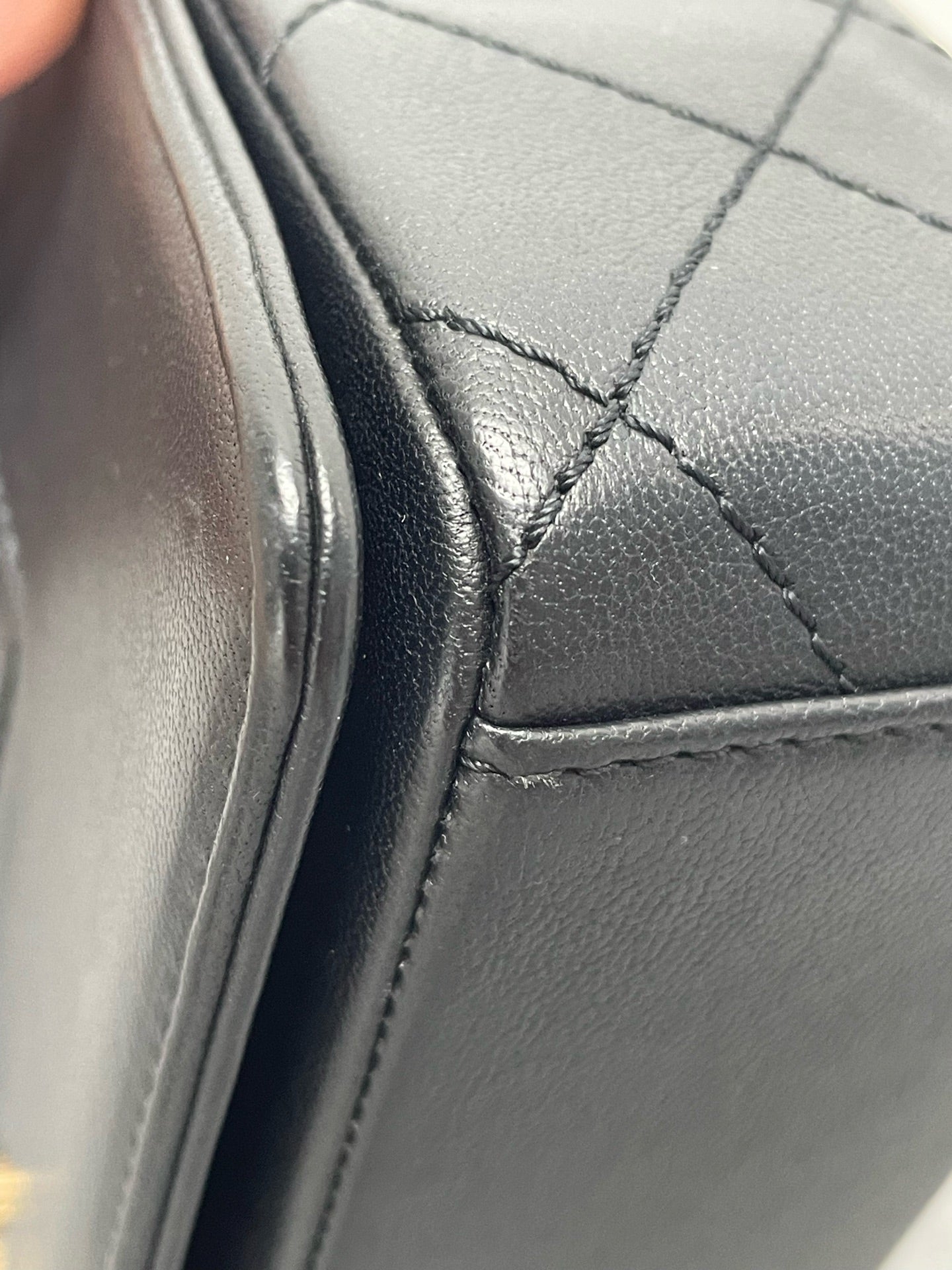 Chanel - Timeless/Classique - Leather - Black - (Small)
