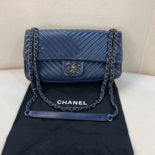 Chanel - Timeless/Classique - Leather - Blue - (medium)