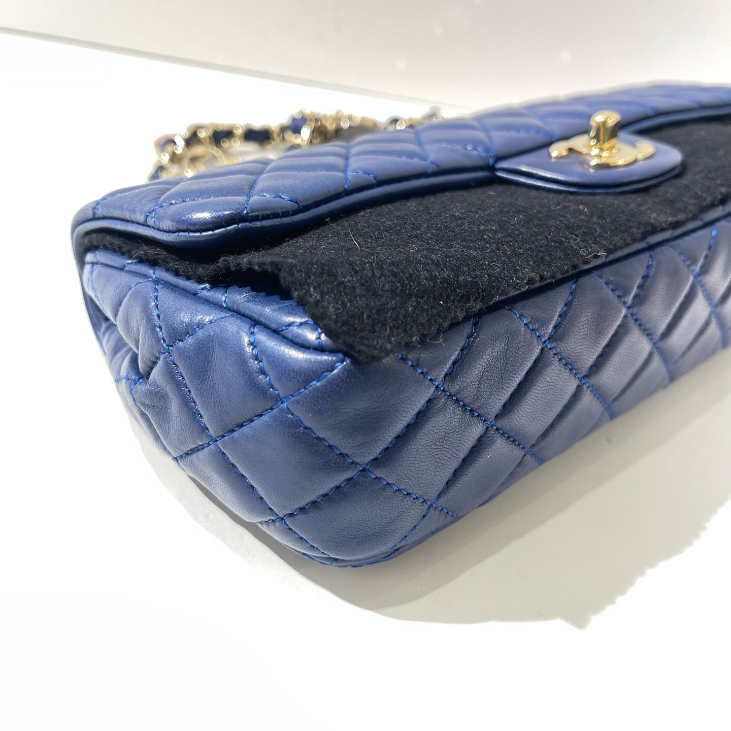 Chanel - Timeless/Classique - Leather - Blue - (medium)