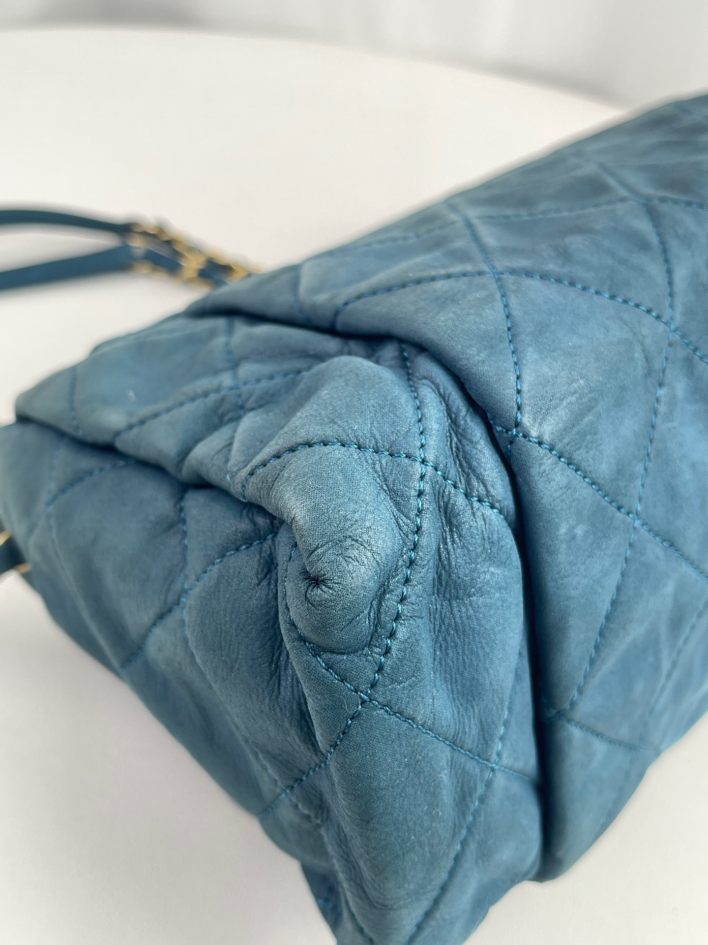 Chanel - Timeless/Classique - Leather - Blue - (medium)