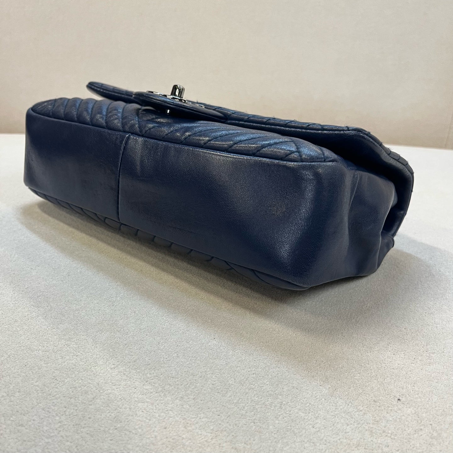Chanel - Timeless/Classique - Leather - Blue - (medium)