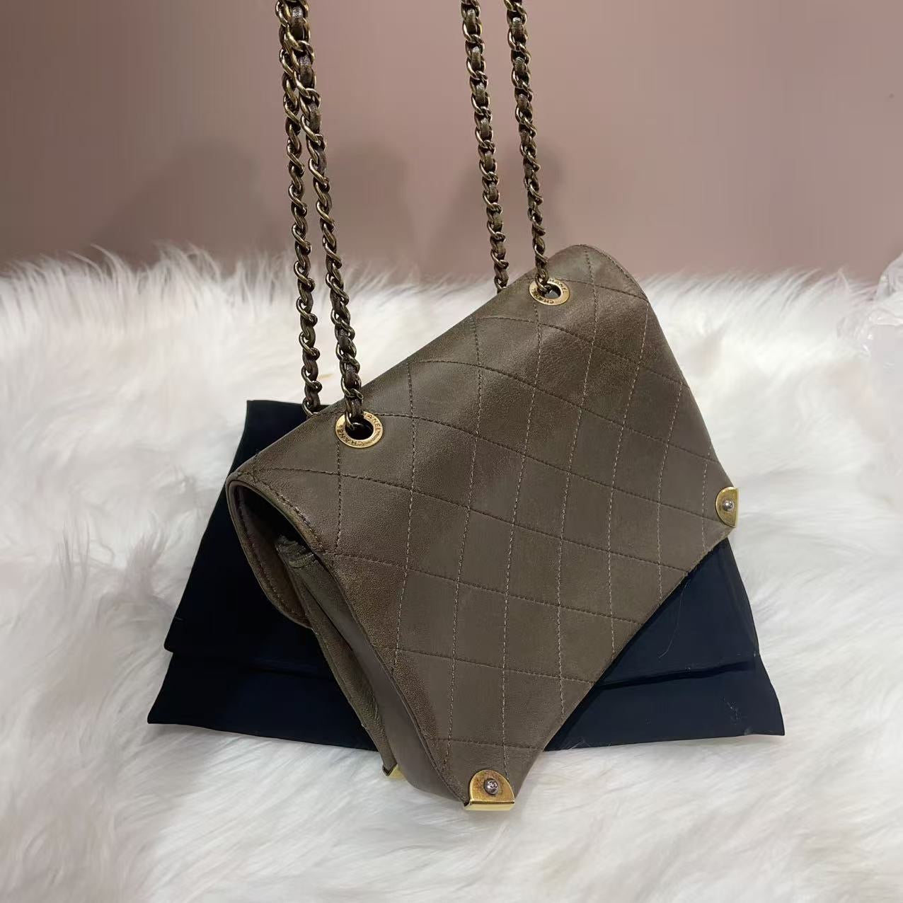 Chanel - Timeless/Classique - Leather - Green - (medium)