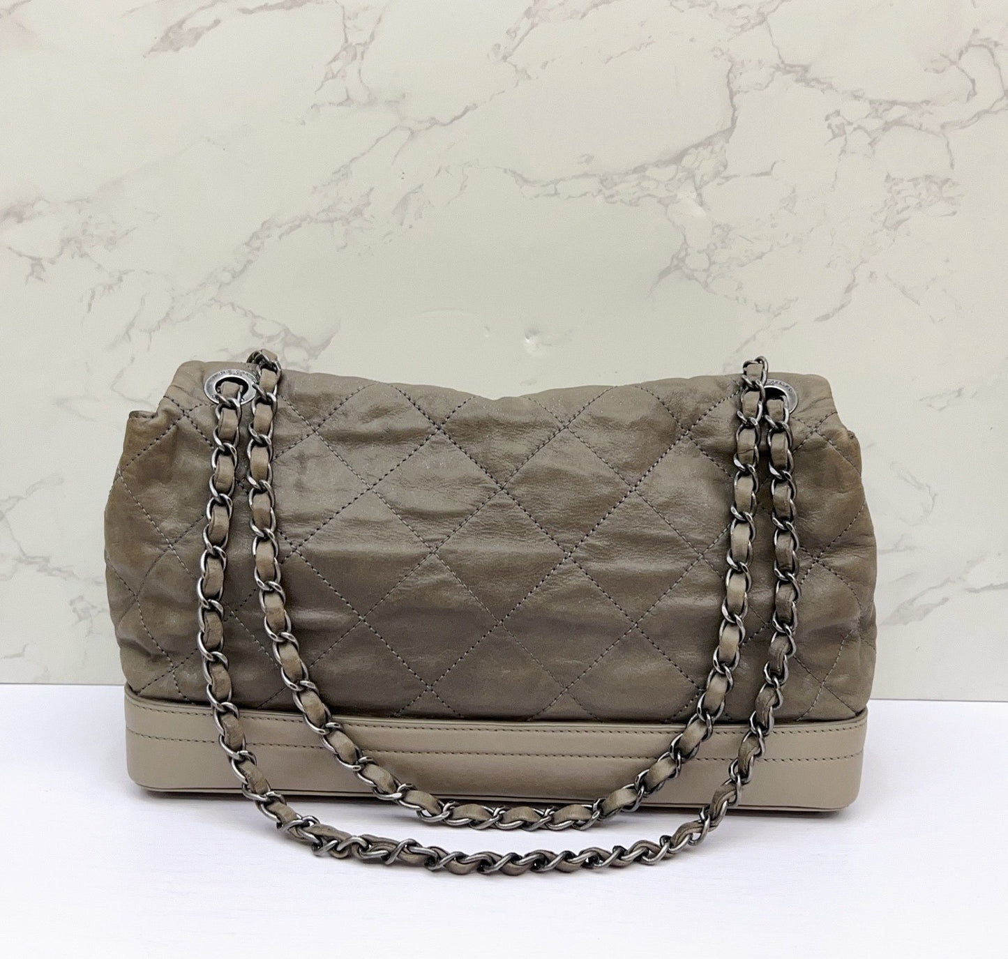 Chanel - Timeless/Classique - Leather - Grey - (medium)
