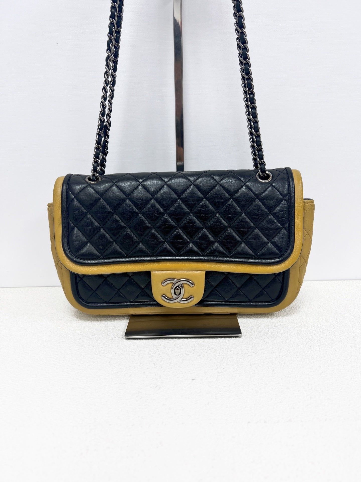 Chanel - Timeless/Classique - Leather - Multicolour - (medium)