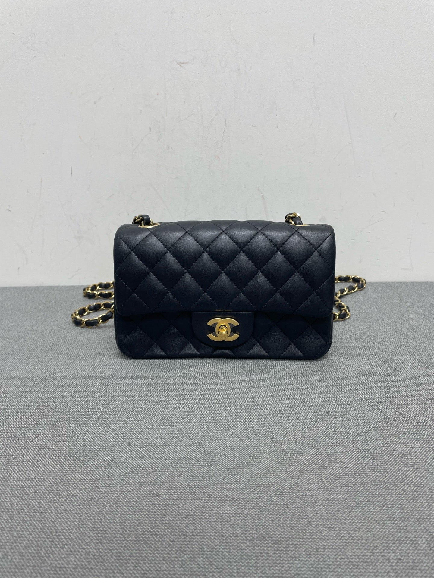 Chanel - Timeless/Classique - Leather - Navy - (mini)