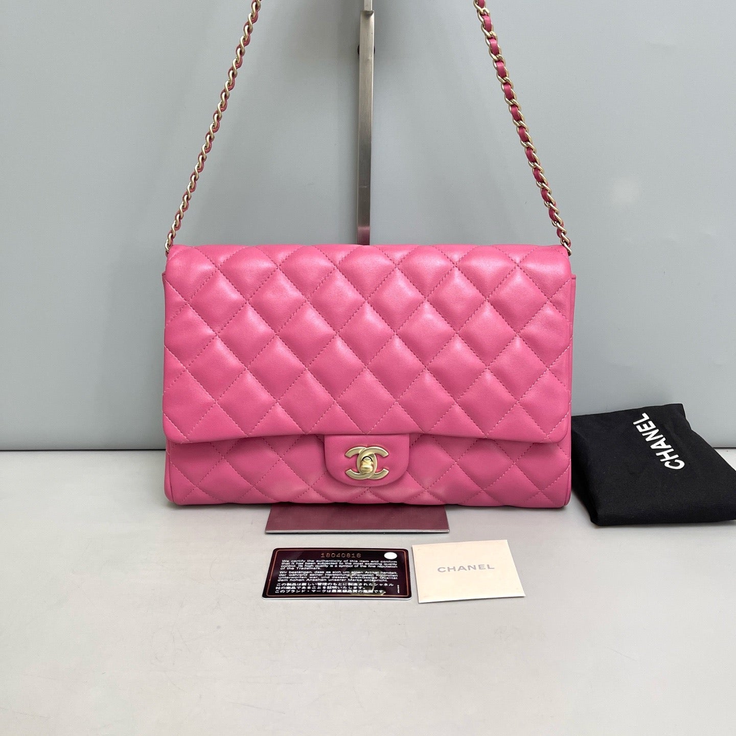 Chanel - Timeless/Classique - Leather - Pink - (medium)