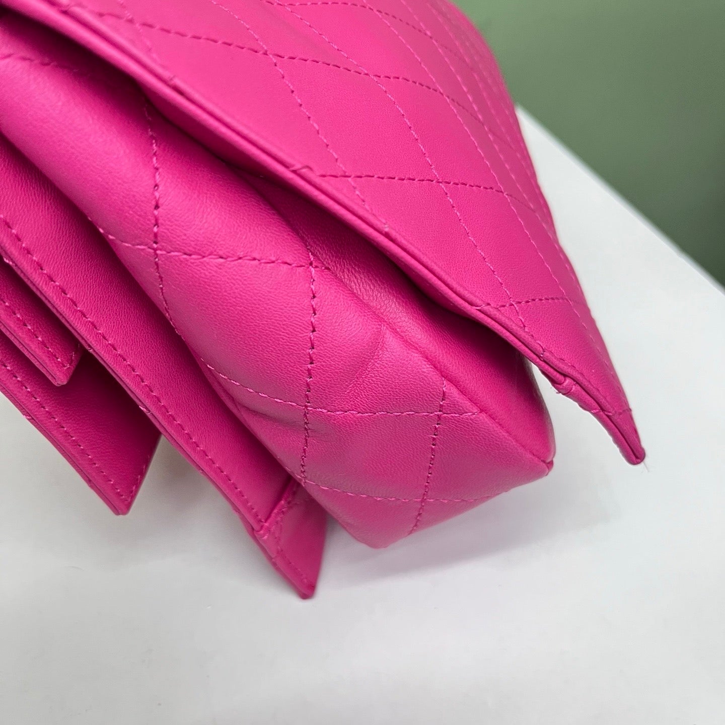 Chanel - Timeless/Classique - Leather - Pink - (medium)